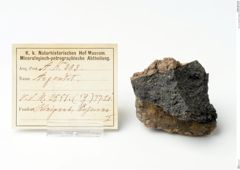 Foto von Akanthit (Argenit) (NHMW-MIN-Ak393)